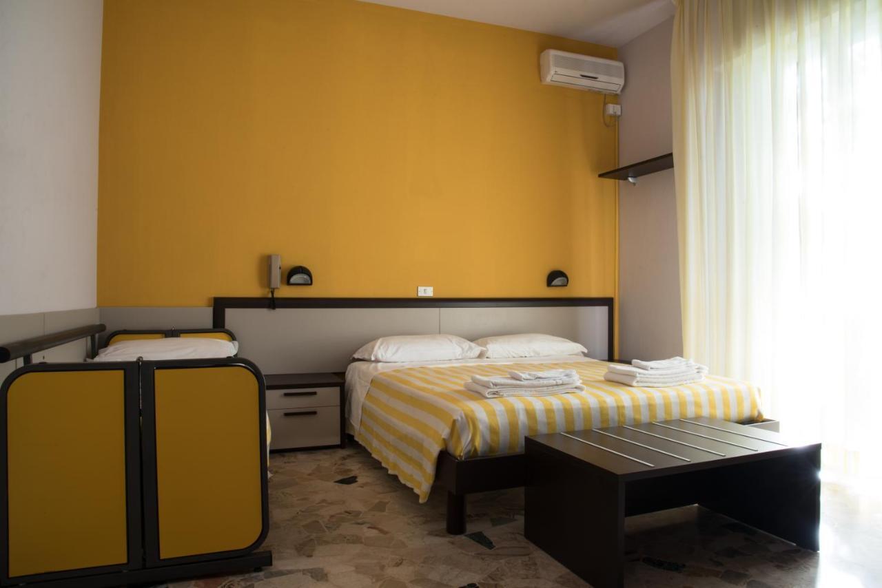 Hotel Mirage بيلاريا-إيجيا مارينا الغرفة الصورة