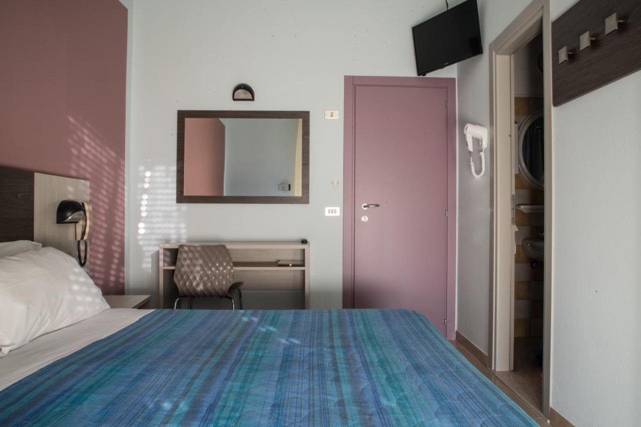 Hotel Mirage بيلاريا-إيجيا مارينا المظهر الخارجي الصورة